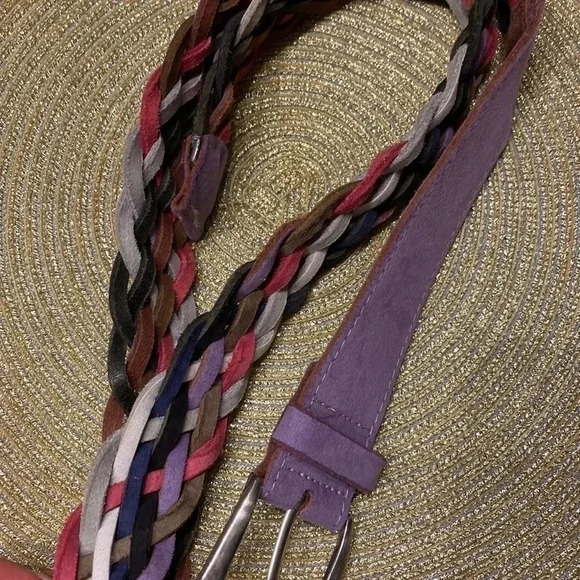 LEATHER belt New